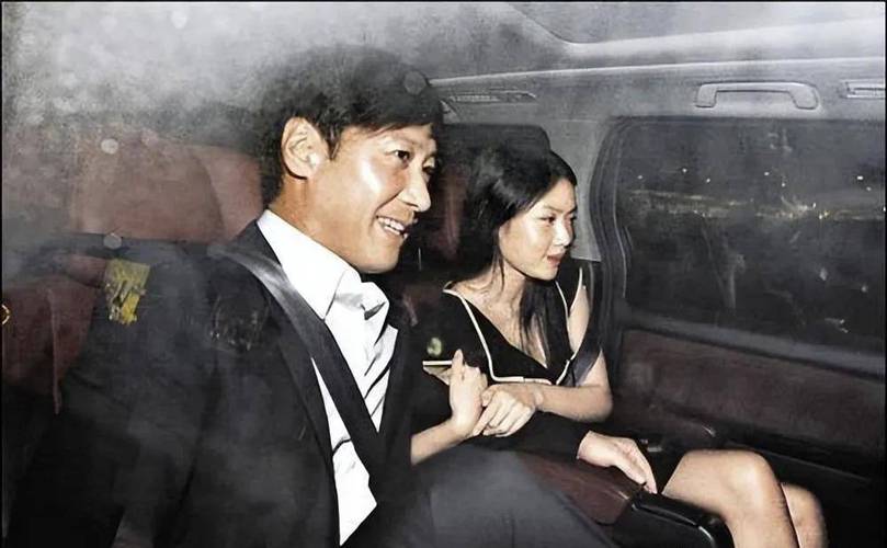 去澳门读研究生需要什么条件和乐基儿离婚后谈黎明与乐基儿与黎明结婚几年